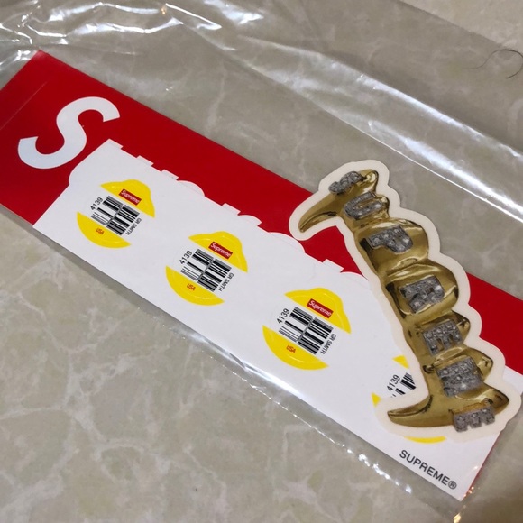 3 Pack of Supreme Sticker Bundle - Picture 3 of 3